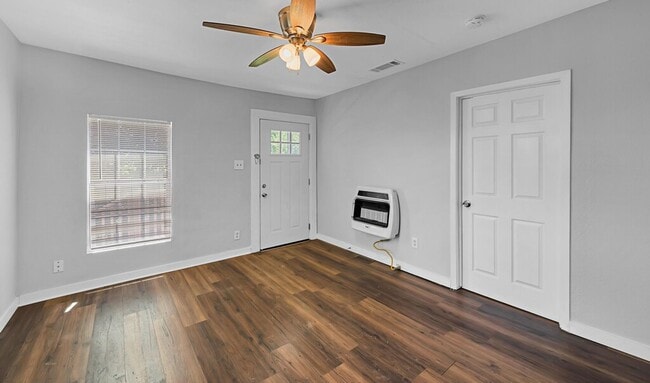 Photo - Updated 2 Bedroom Rental with Large Backyard