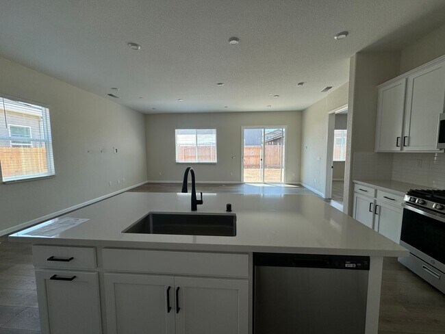 Photo - 8260 Honor Ct