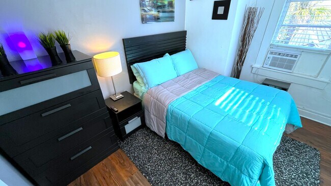 Photo - 306 N Keech St Unit #2 Room 1