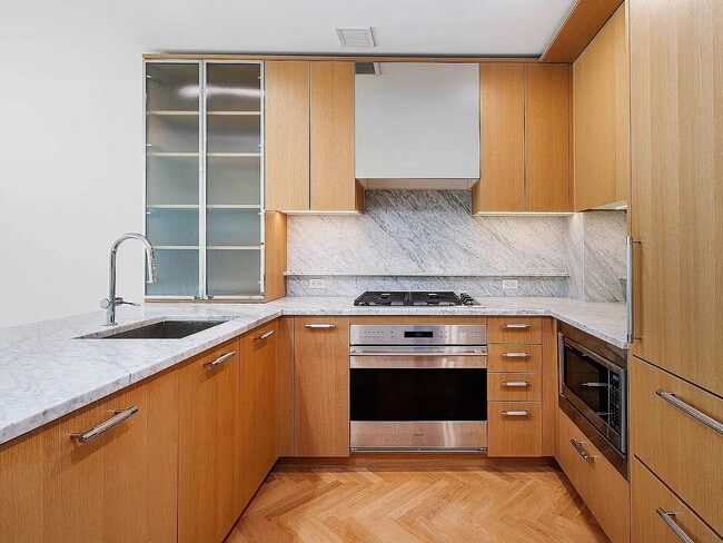 Photo - 300 W 122nd St Unit 5M