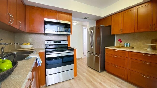 Photo - 1821 Jefferson Ave Unit 106