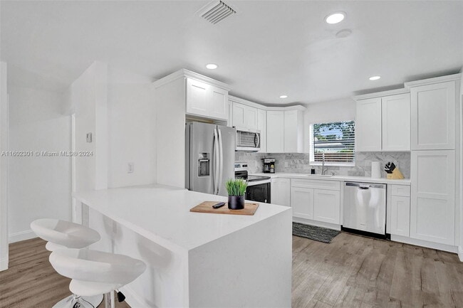Photo - 510 N 24th Ave Casa