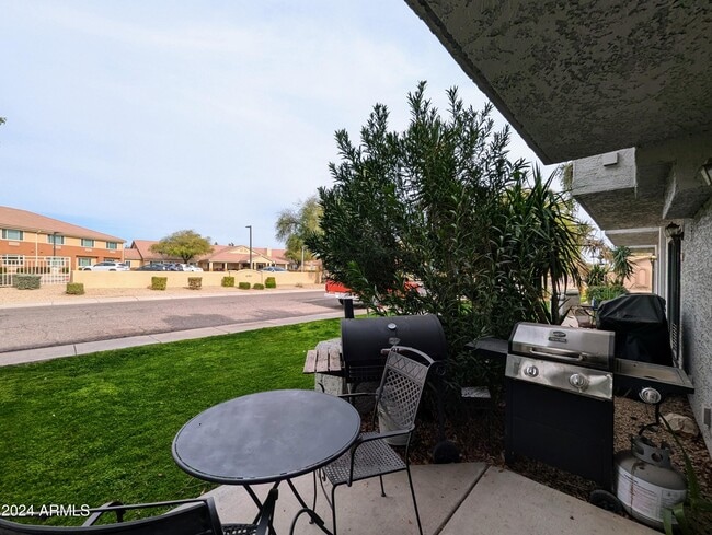 Photo - 18239 N 40th St