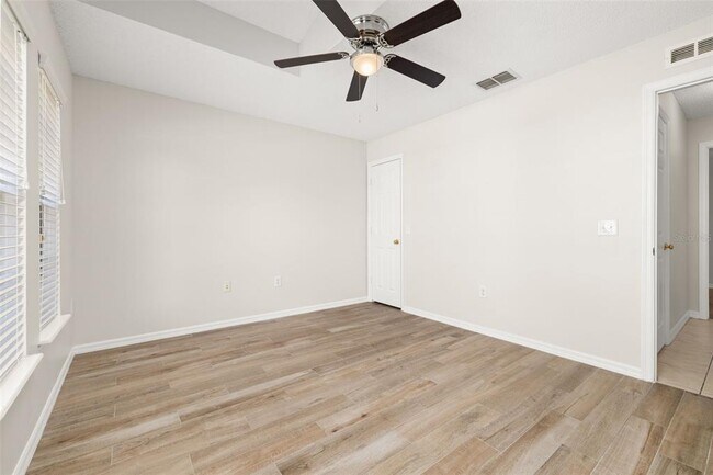 Photo - 624 Blake Ave