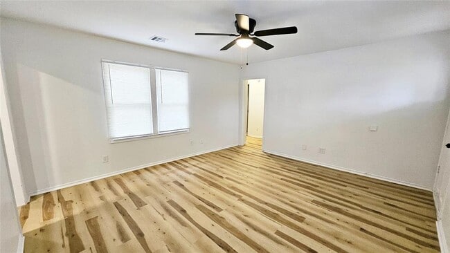 Photo - 4509 SE 26th St