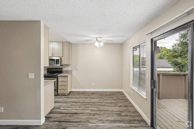 2BR, 1BA - 1,050SF - Dining Room - Fulton Villa Apartments