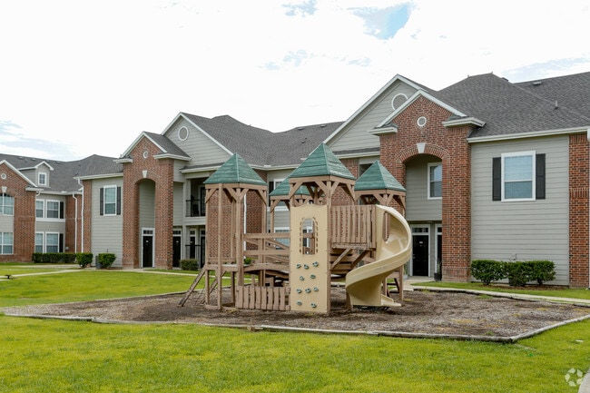 Photo - Lafayette Village