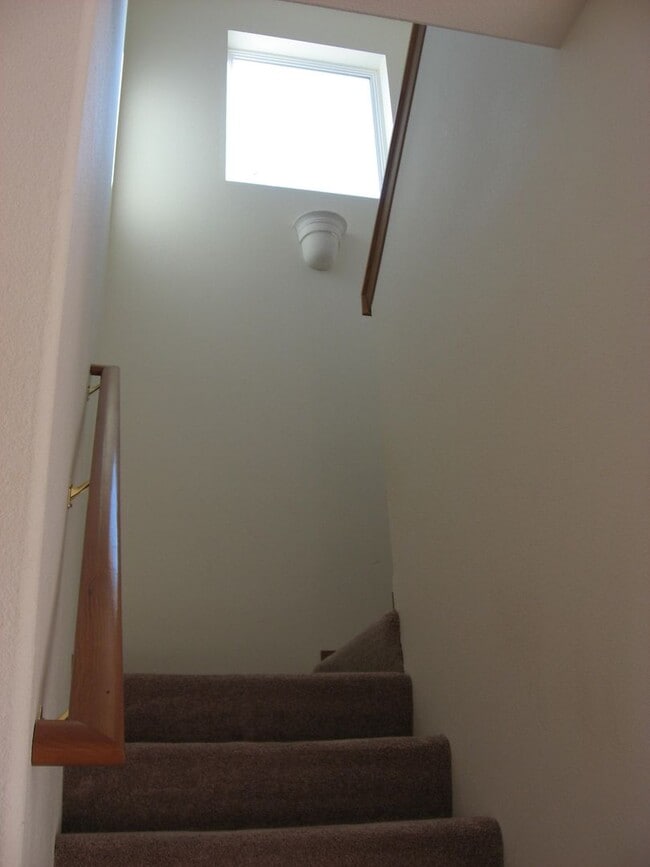 Photo - 1487 NW Elwha St Unit #2