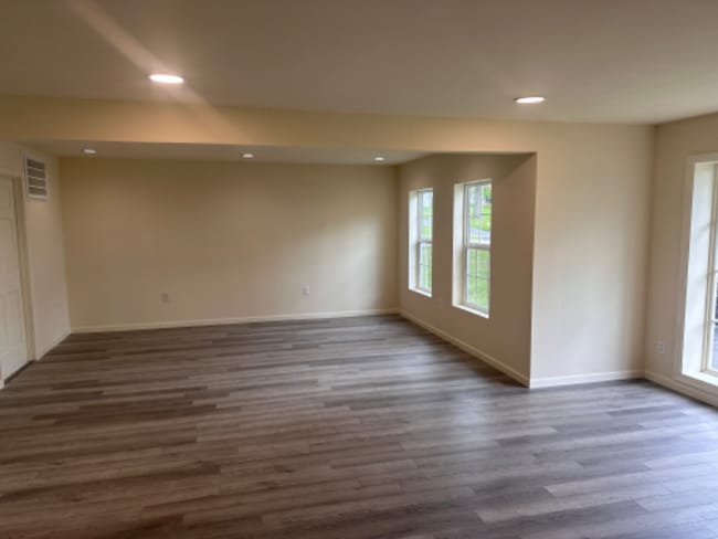 Photo - 1940 N Oak Ln