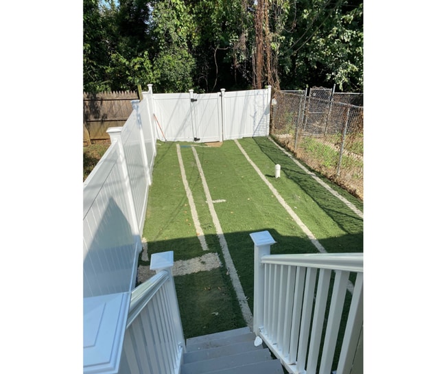 Photo - 627 Denison St Unit 3 Available Priv. Bath $750