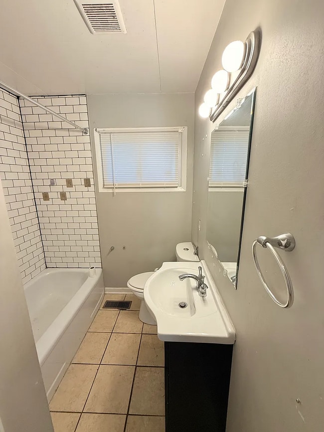 Photo - 5269 N 68th St