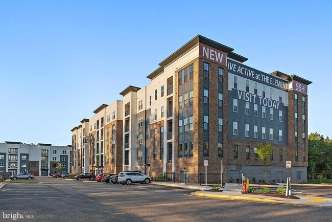 Building Photo - 78 Old Mill Bottom Rd N Unit 411 Rental