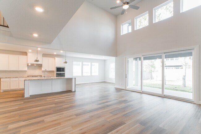 Photo - 11 Mariposa Wds Dr