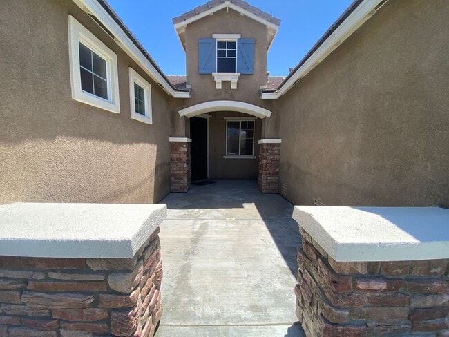 Photo - Rosamond 4 bedroom