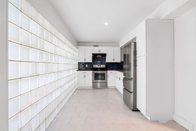 Photo - 1516 Glenwood Ave SE