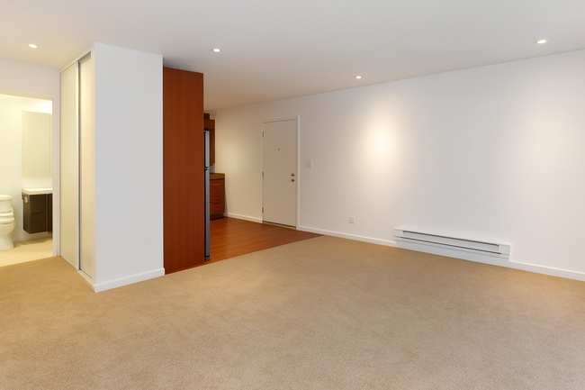 Photo - 403 Piccadilly Pl Unit 8