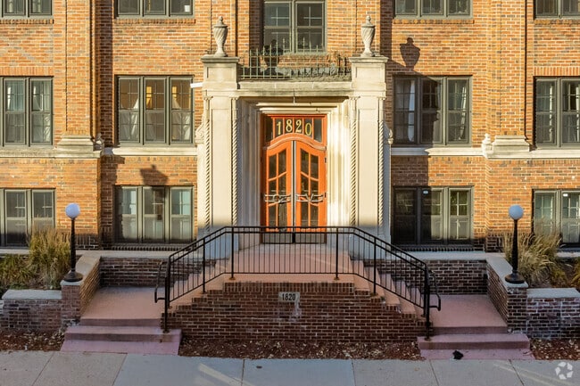 Entrance - Cityview Condominiums
