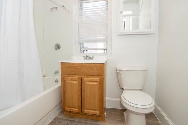 Photo - 3 bed/1 bath in Brighton