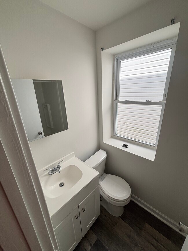 Photo - 1918 W Diamond St Unit 3