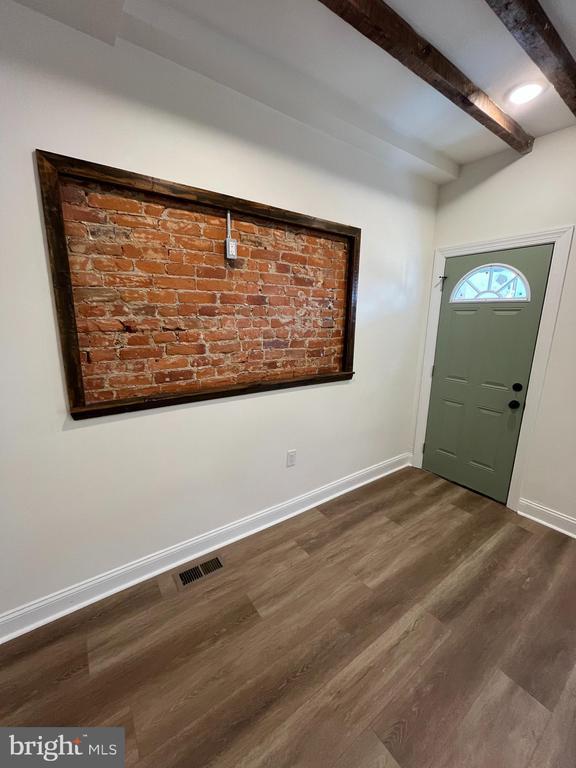 Photo - 533 S Salford St