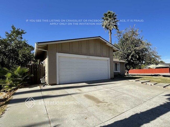 Photo - 2875 Georgia Dr House