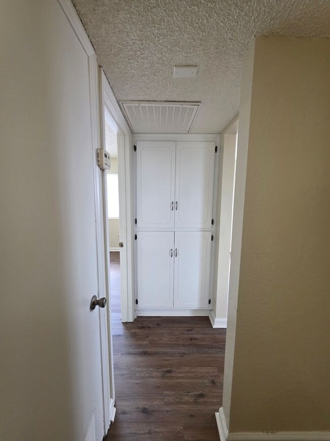 Photo - 2009 Oregon St Unit B