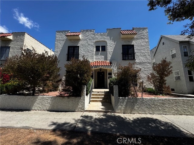 Building Photo - 336 N Stanley Ave Unit 338