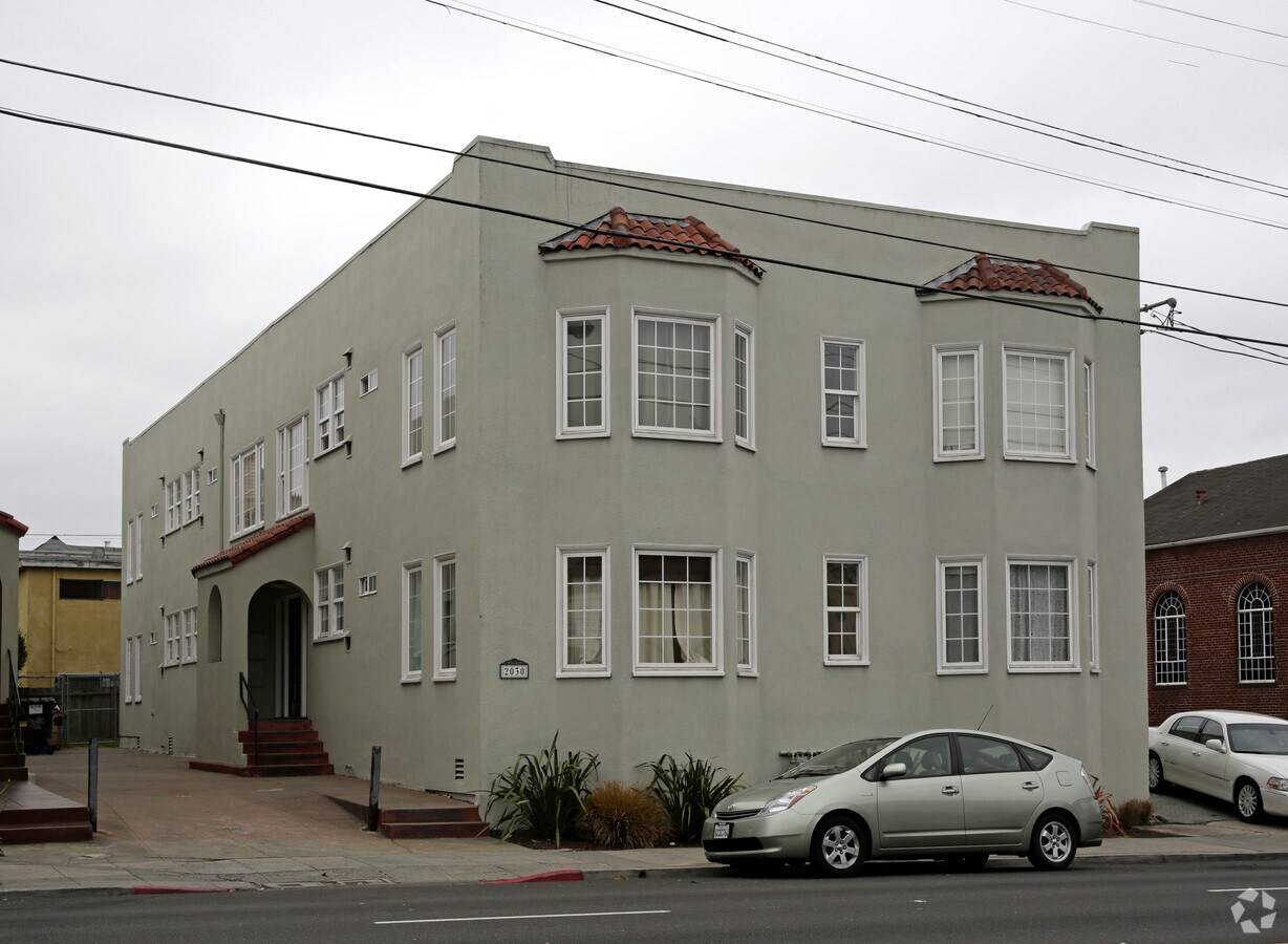 Photo - 2030 Ashby Ave Apartments