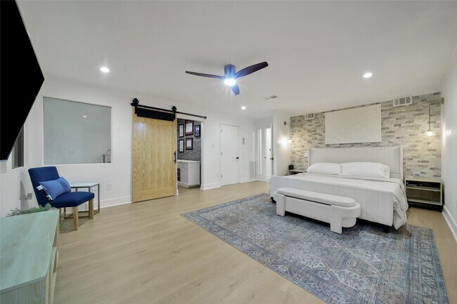 Photo - 140 S Timber Top Dr