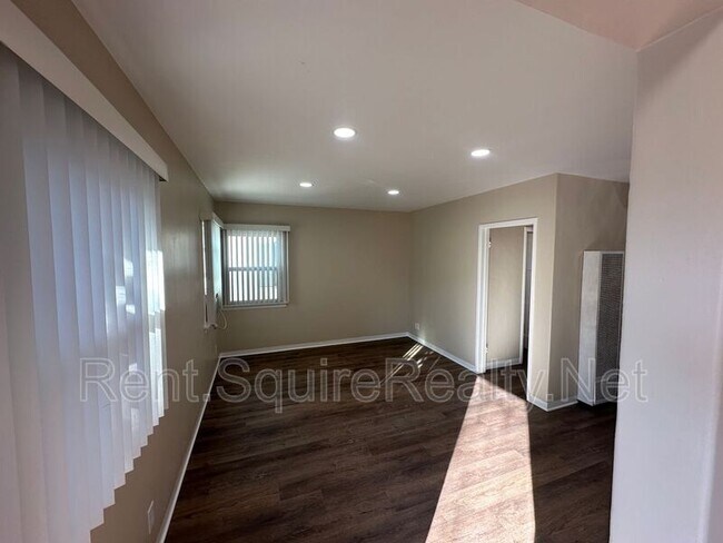 Photo - 901 N San Gabriel Ave Unit 5