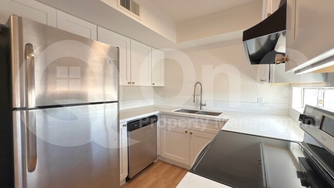 Photo - 2673 E Oakleaf Dr