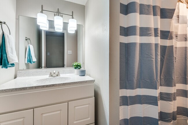 Spacious Bathroom - 2 Bedroom