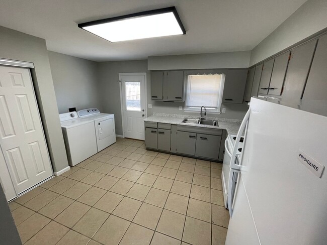 Photo - 3351-3353 Woodmar Ct. Unit 3353 Woodmar Ct.