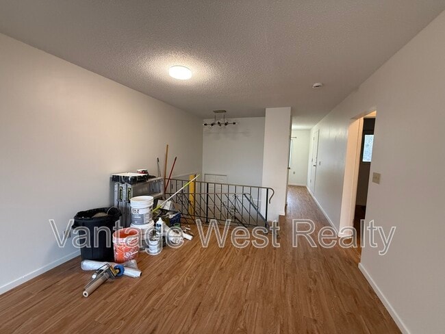 Photo - 1097 Monterey Ct