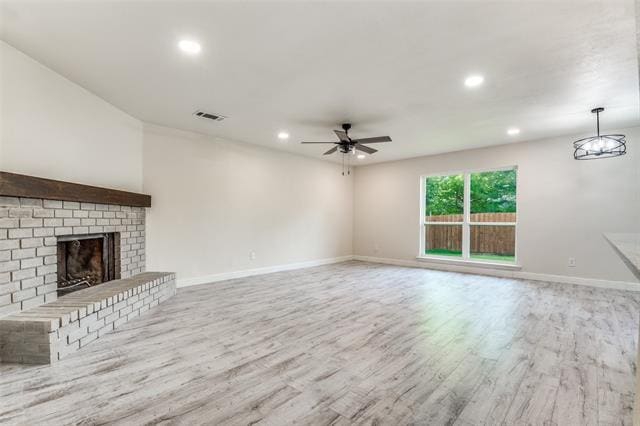 Photo - 521 Windsor Dr