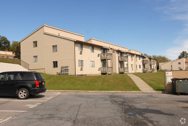 Photo - Juniper Hills Apartments