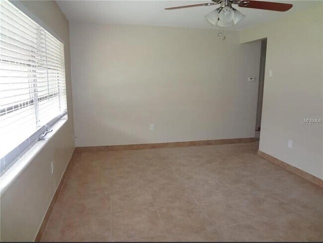 Photo - 6439 Polk St