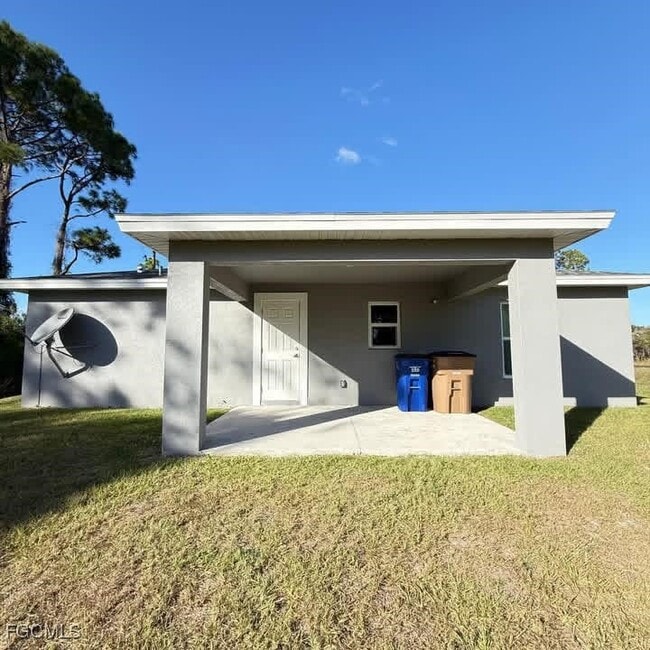 Photo - 575 Oakshire Ln