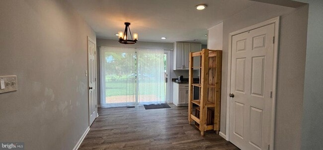 Photo - 10109 Lees Mill Rd