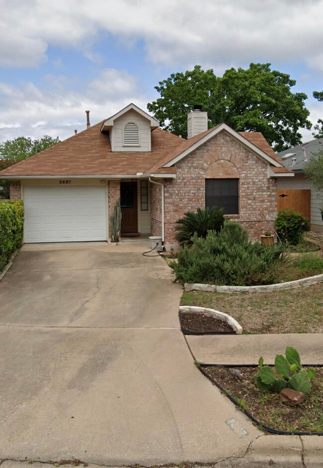 Photo - 2227 Margalene Way House