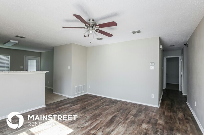 Photo - 2613 Mitchell Ln