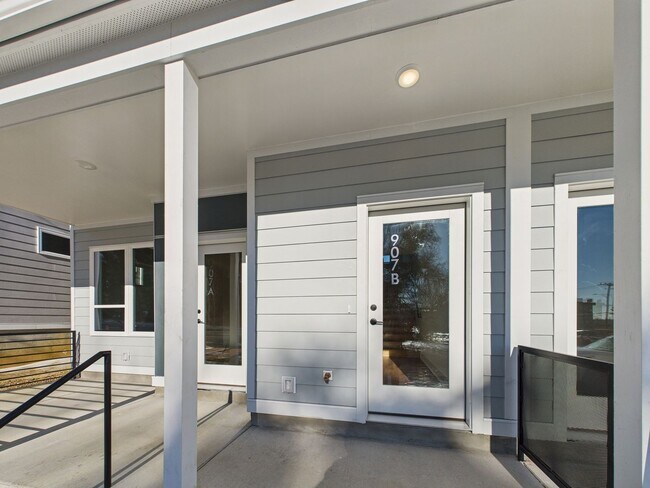 Photo - 907 Bainbridge St Unidad B