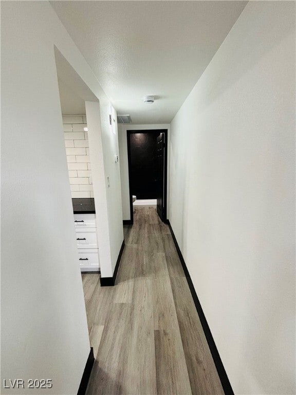 Building Photo - 1922 Fairfield Ave Unit 211