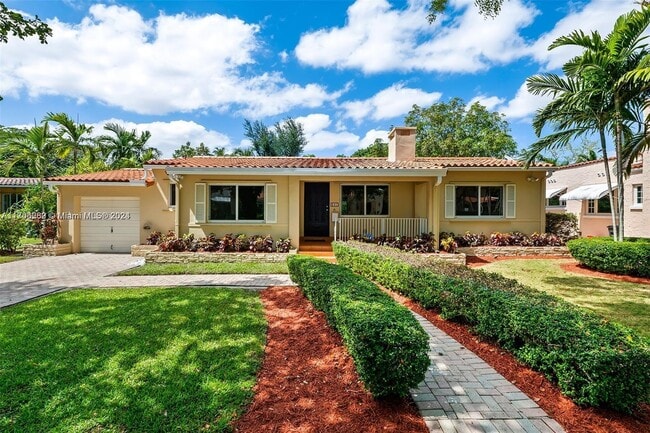 Photo - 641 Navarre Ave