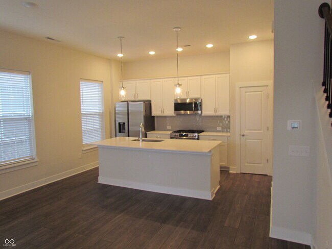 Photo - 1062 Valentine Ln