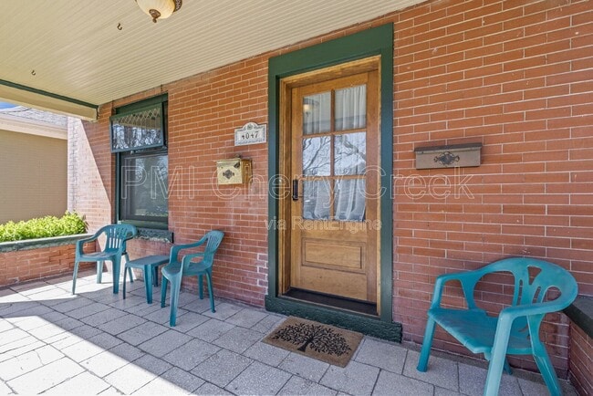 Photo - 4047 Wyandot St