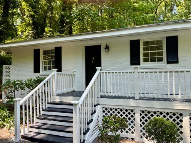 1209 Roosevelt Dr