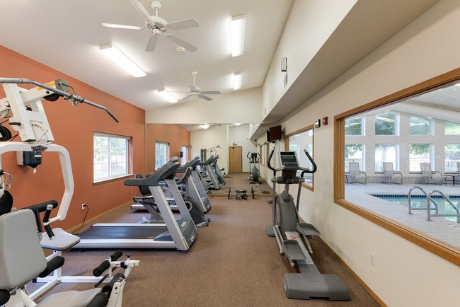 Platinum Valley Apartments