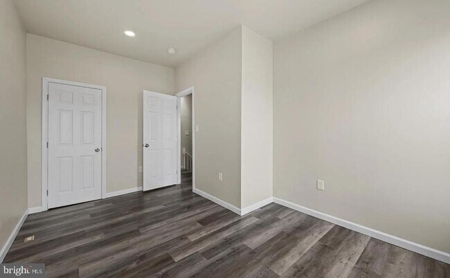 Photo - 3030 Windsor Ave