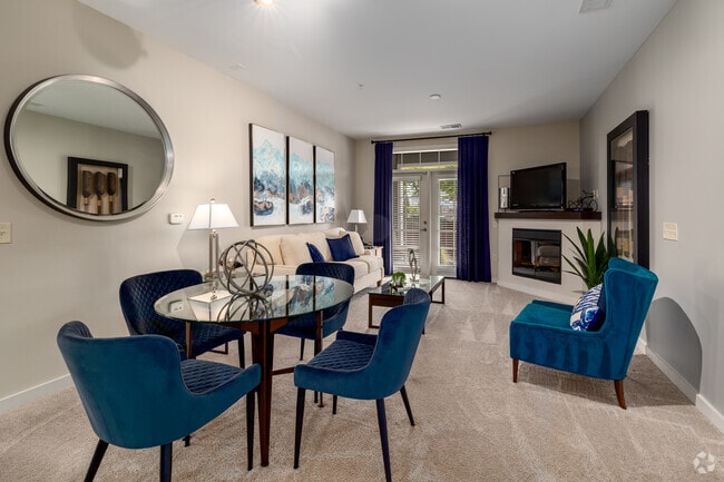 2BR, 2BA - SoHo